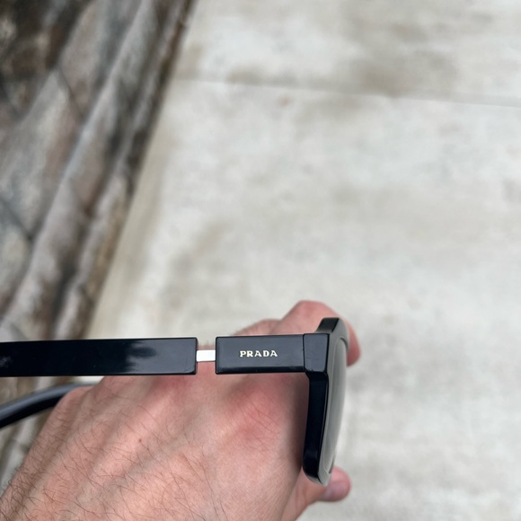 Prada SPR 09X Sunglasses - Picture 5 of 7